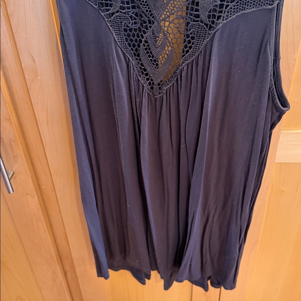 Maurice’s Dark Grey Lace Detail Women's Top XXl EUC - Picture 3 of 5